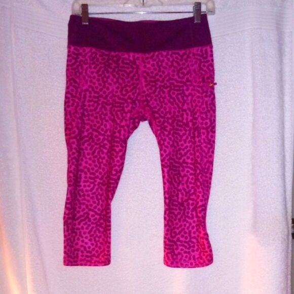 LULULEMON CROPPED LEGGINGS - Picture 1 of 4